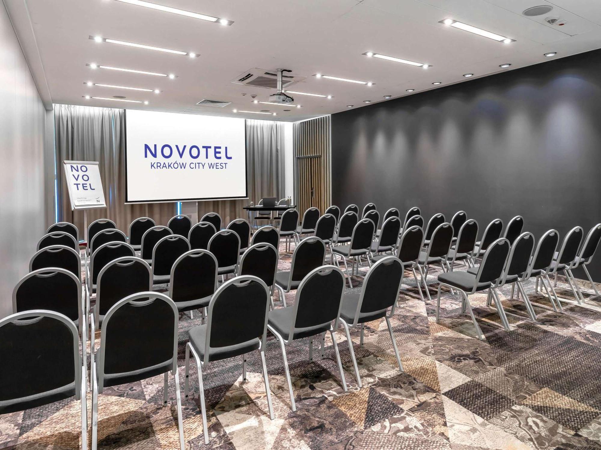 Novotel Krakow City West Exterior photo